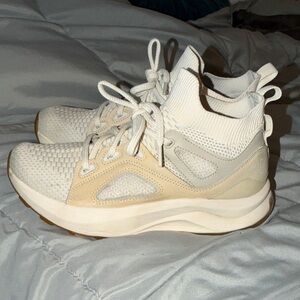 The North Face Hypnum Luxe cream trail hiking shoes size 8.5